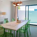 Mosteiros House בית נופש *