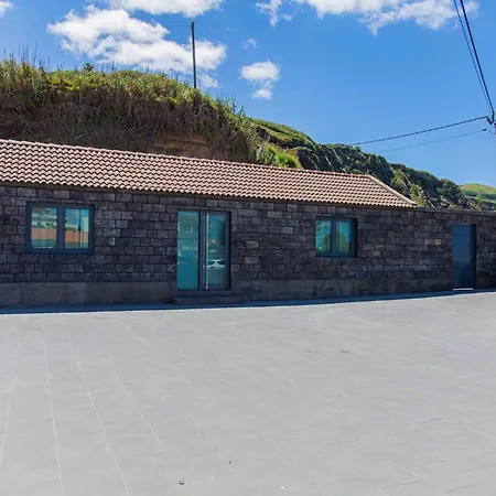 בית נופש Mosteiros House