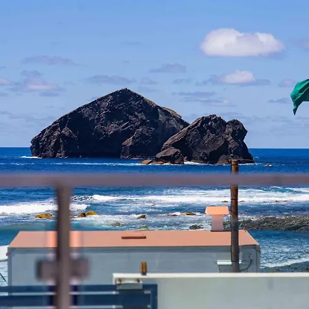 House Mosteiros (Azores)